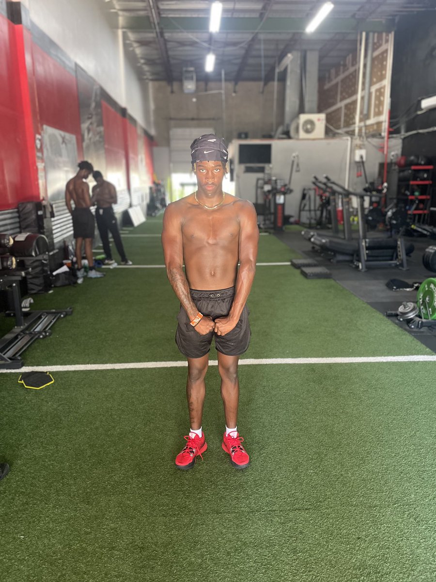 CJ_Tyson1's tweet image. Got some great work in this morning with @Smitherman_Era and my teammates @Ahmirwhite2 and @MykaleHrabowsk1 @TigerMinor @AL6AFootball #ALLIN #JuniorSznloading
