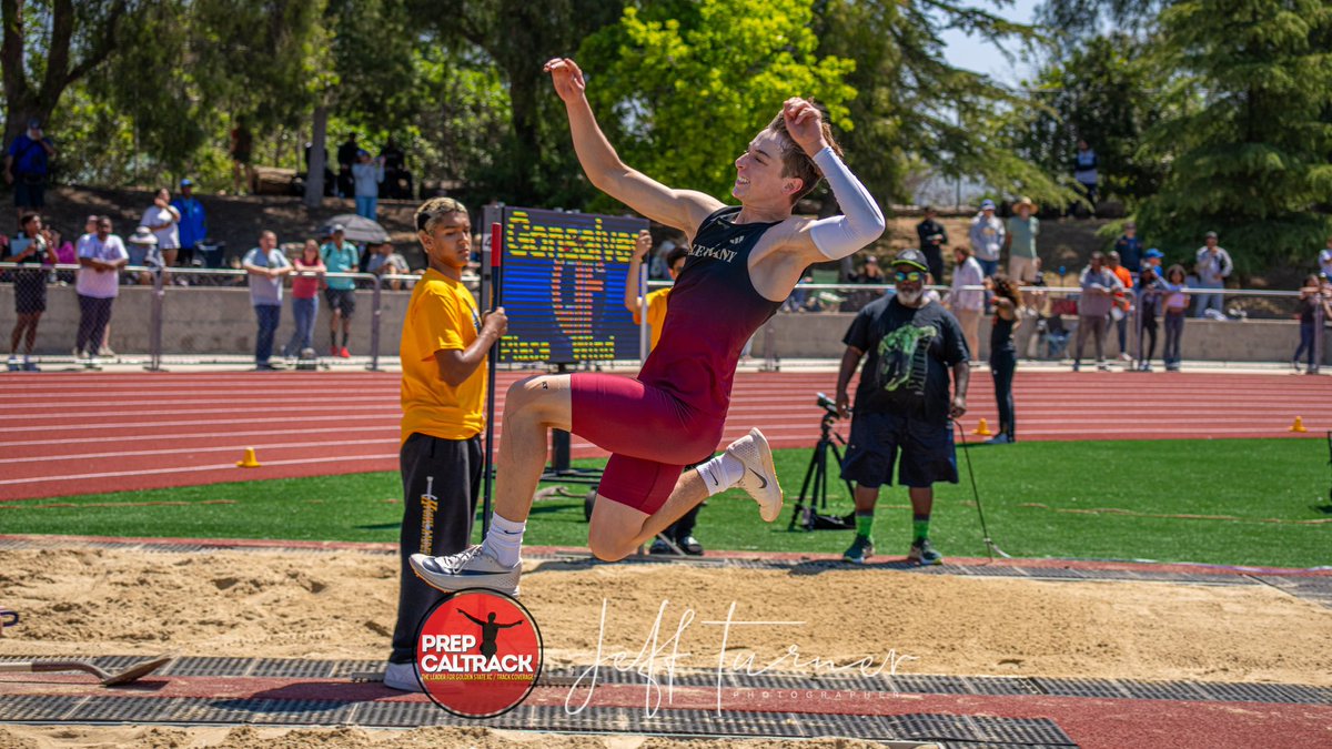 The field events have started at the <a href="/CIFSS/">CIF Southern Section</a> Finals! Let's go, Ryan Joyce!