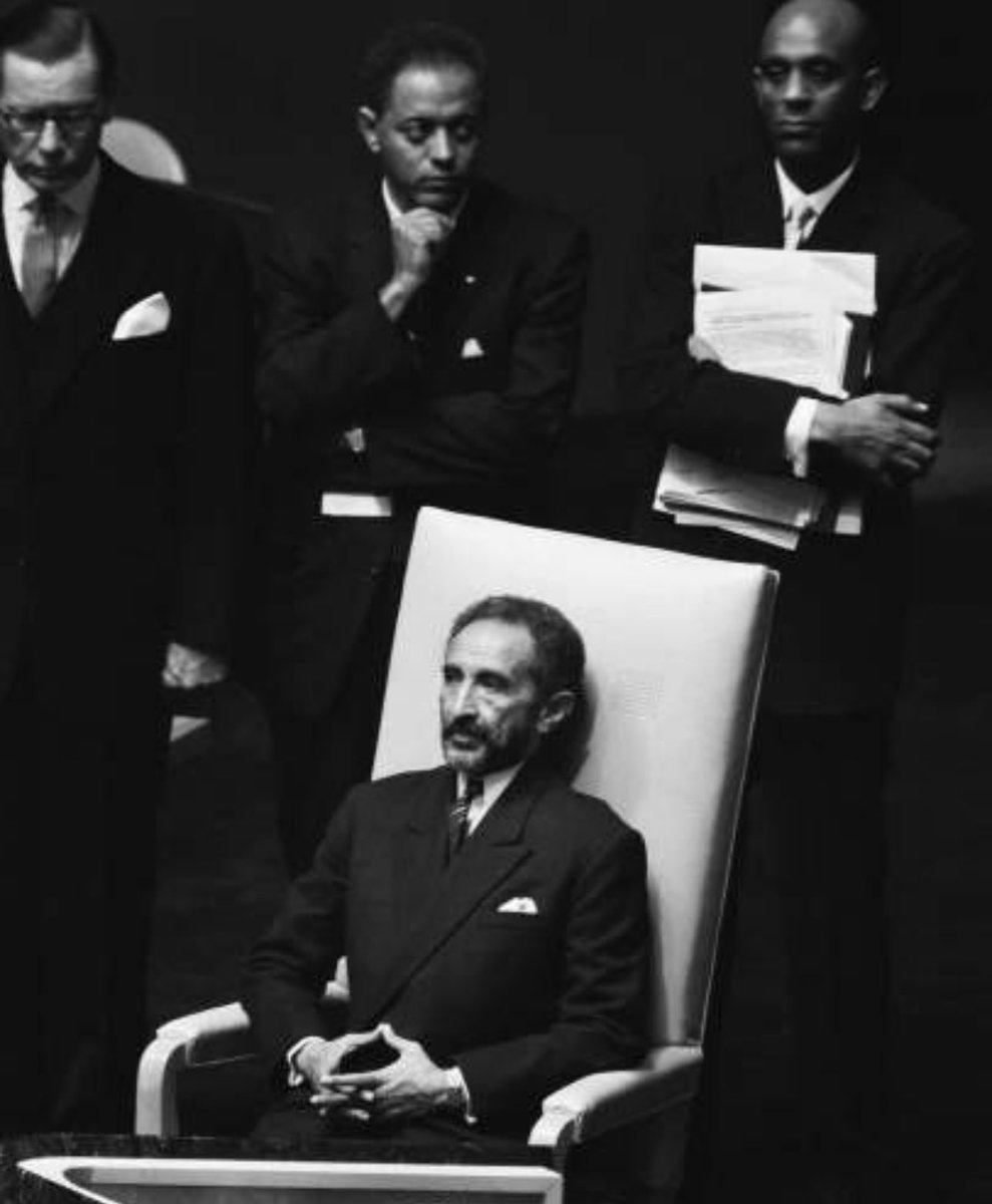 Haile Selassie prepares to address the General Assembly of the United Nations on October 7, 1963 in New York City. #LIONORDER 👑 #GONGITES 🧬 via rastafari