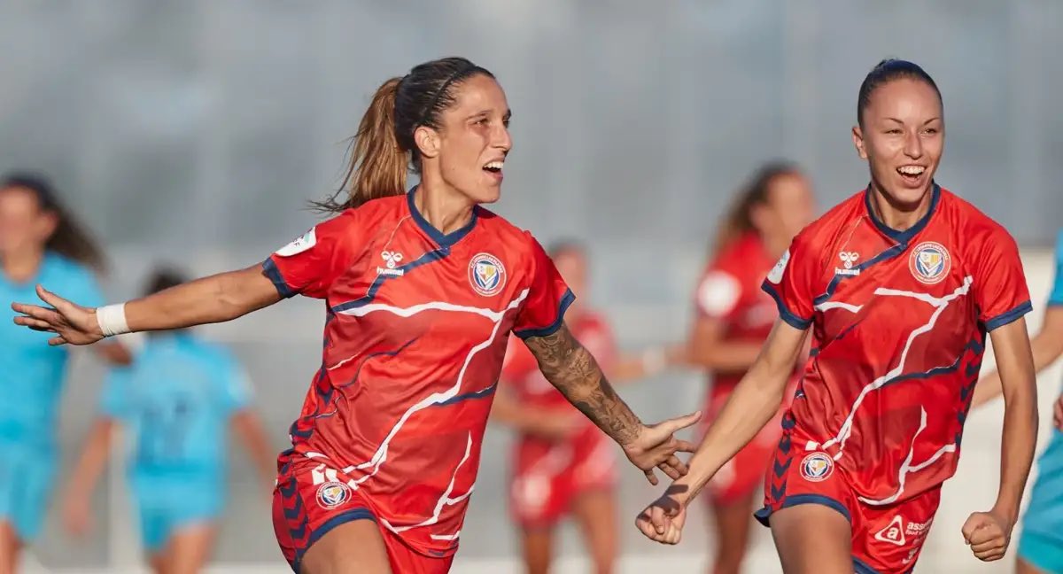 🕒 Final

🆚 #LevanteLasPlanas  1-1 @LUDfemenino 
⌚️ 90’
⚽️ 1-0 #JessicaMartinez  44’
⚽️ 1-1 #ErikaGonzalez 84’

#LevanteLasPlanasLevante #laligaf #futbol #longlifefootball #LevanteLP #Levante