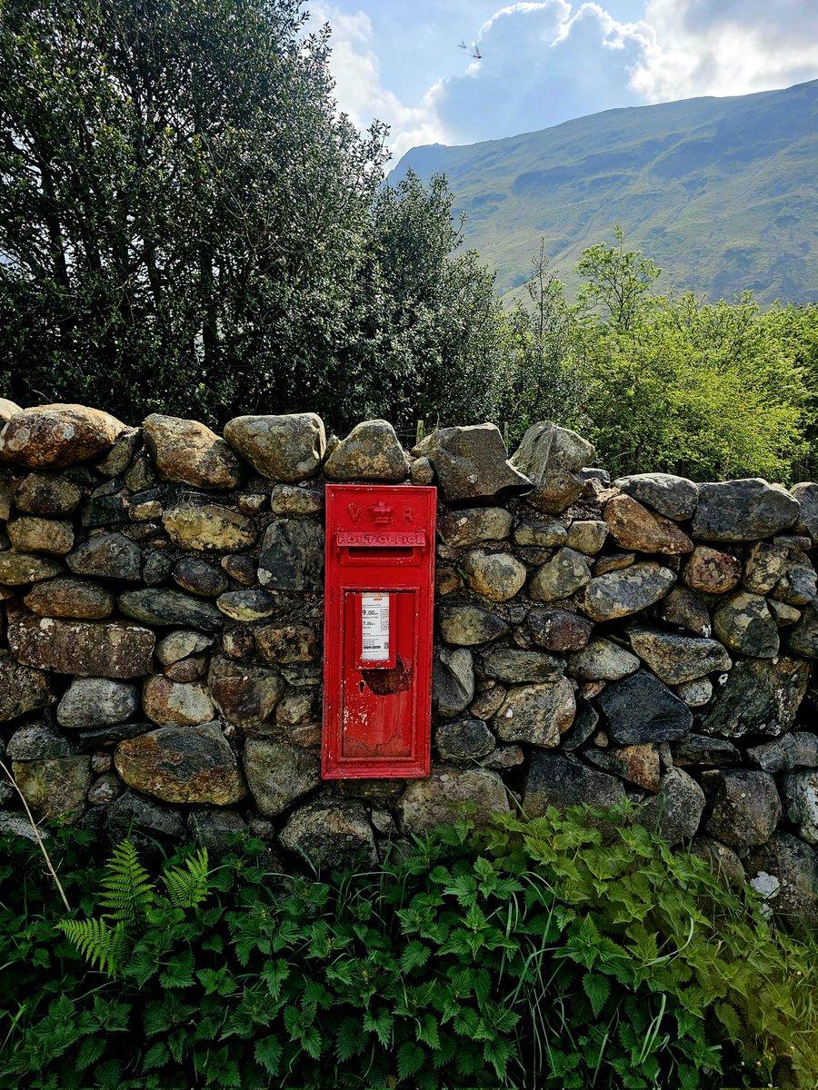 A nice VR postbox at #Wasdale Head, #Cumbria
#postboxsaturday