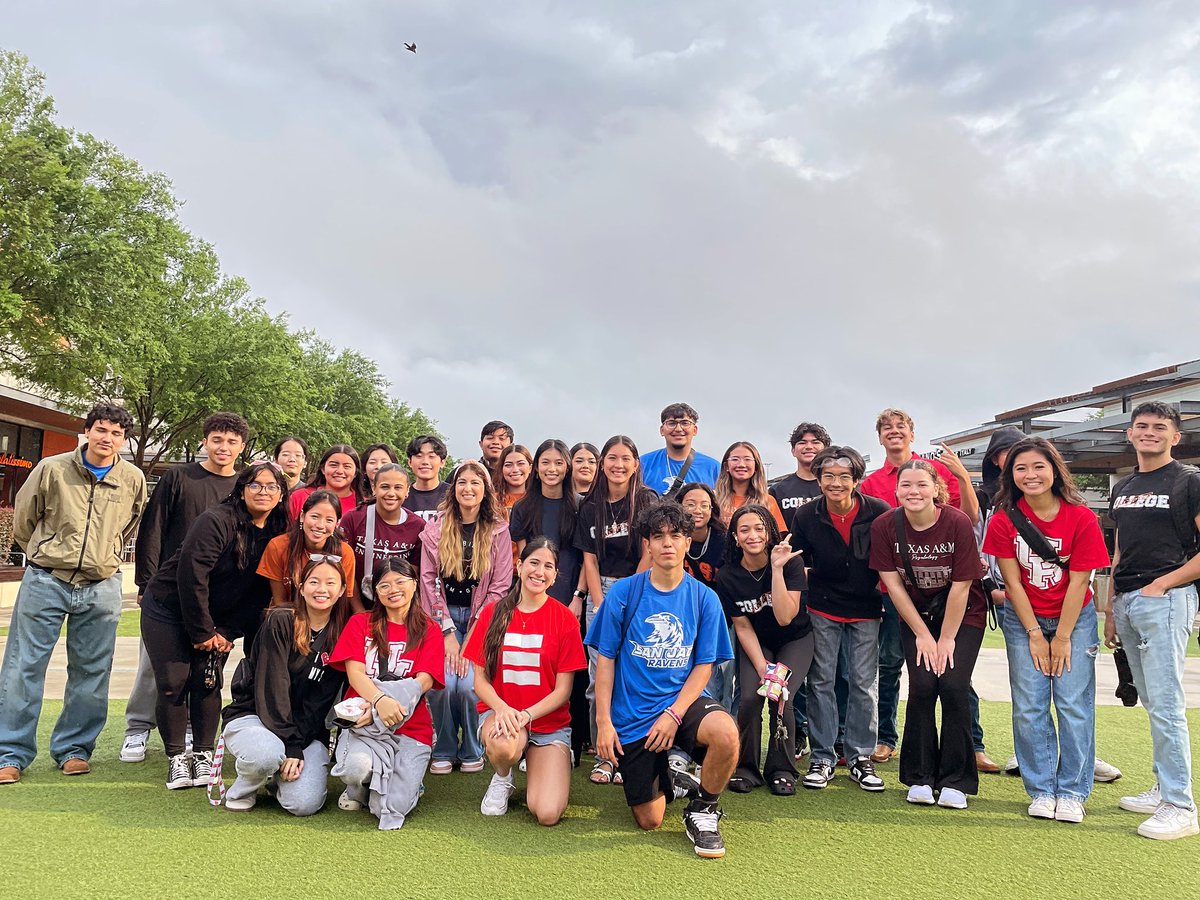 Oh, how I will miss my dual credit babies, Dobie class of 2024 ‼️❤️