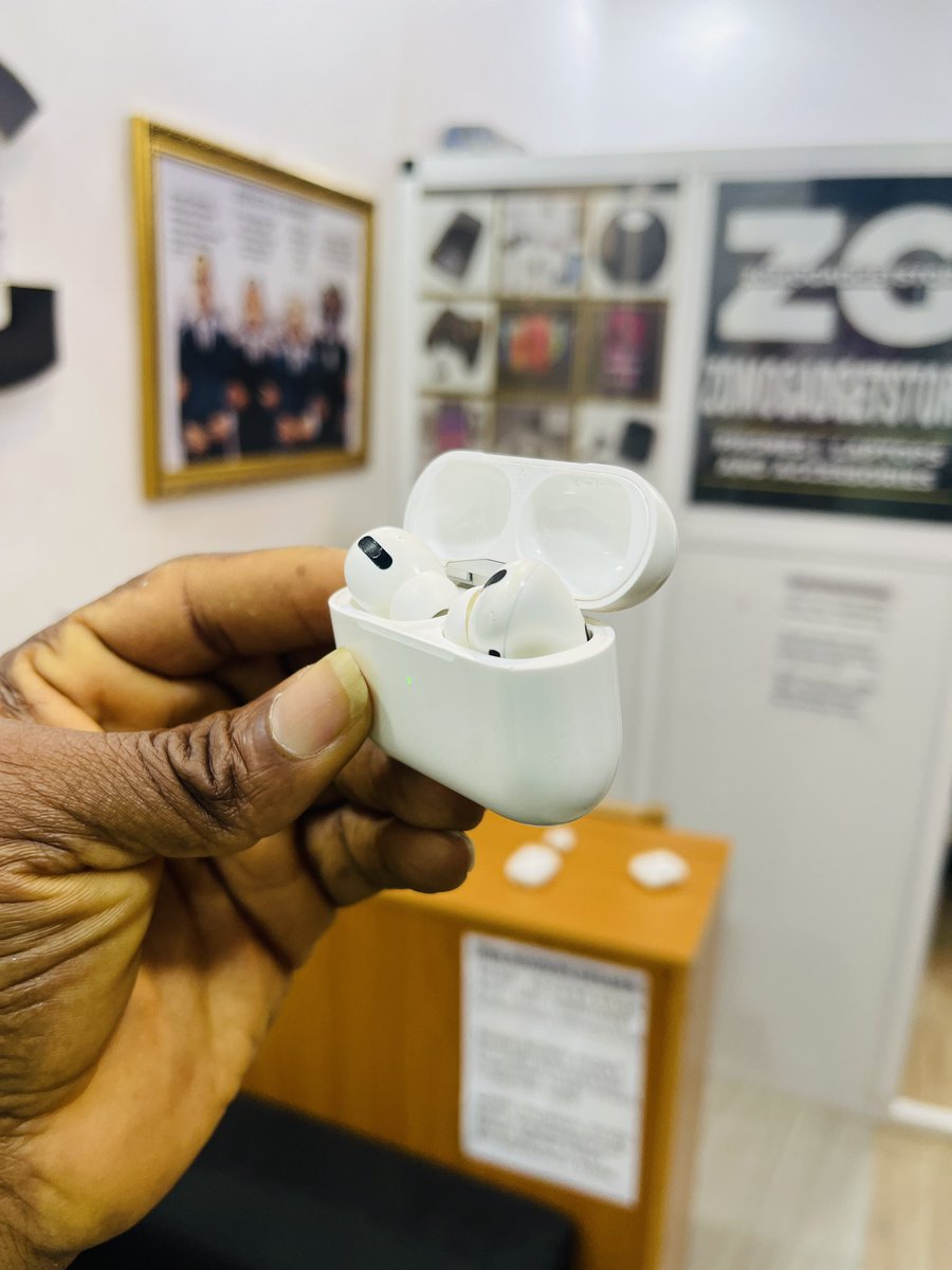 Uk 🇬🇧 Used AirPods Pro wireless charging

Price: ₦170,000

Cryptocurrency accepted
***************
To place order send a direct DMs: @zomogadgetstore👇
08105968619-07041395163 - whatsApp
08105968619-07041395163-09116594688-08153226955 - office line
