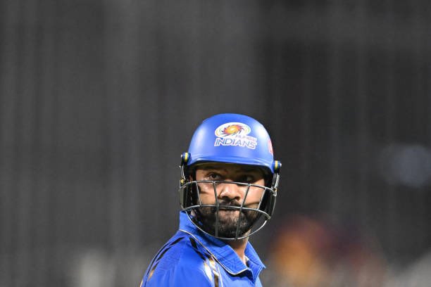 VibhuBhola's tweet photo. Rohit Sharma ❌❌❌❌

Strike Rate - 79.17

Hope Someone In The Commentary Box Speaks About This Also 😡 https://t.co/qNipEVdRBa