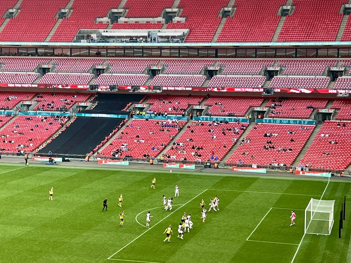 📅 Saturday May 11th 2024 ⏰ KO: 4.15pm 🏆 FA Trophy Final 📍 Wembley Stadium 💶 £30 📖 £5 Gateshead 2 (Booty 45+3, Brown 111) Solihull Moors 2 (Beck 69, pen 100) Gateshead win 5-4 on penalties, after extra time Att:19,964 (combined figure)