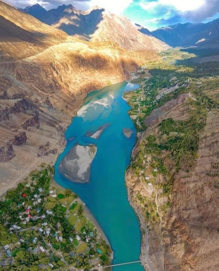 Khalti Lake, Ghizer, Gilgit Baltistan 🇵🇰