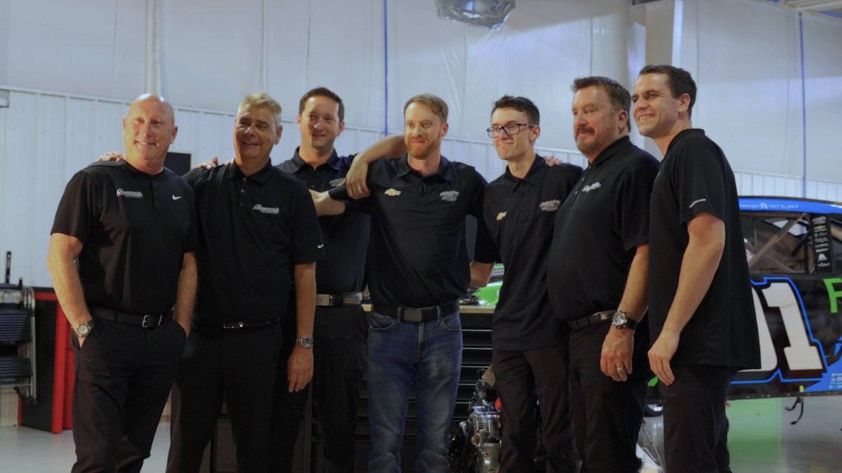 What an awesome group we have at Bommarito and Jordan Anderson Racing! Thanks for being a part of the Race to the Savings Sales Event! Wish Jordan, Jeb, and Parker good luck as they look to bring more trophies to the team.