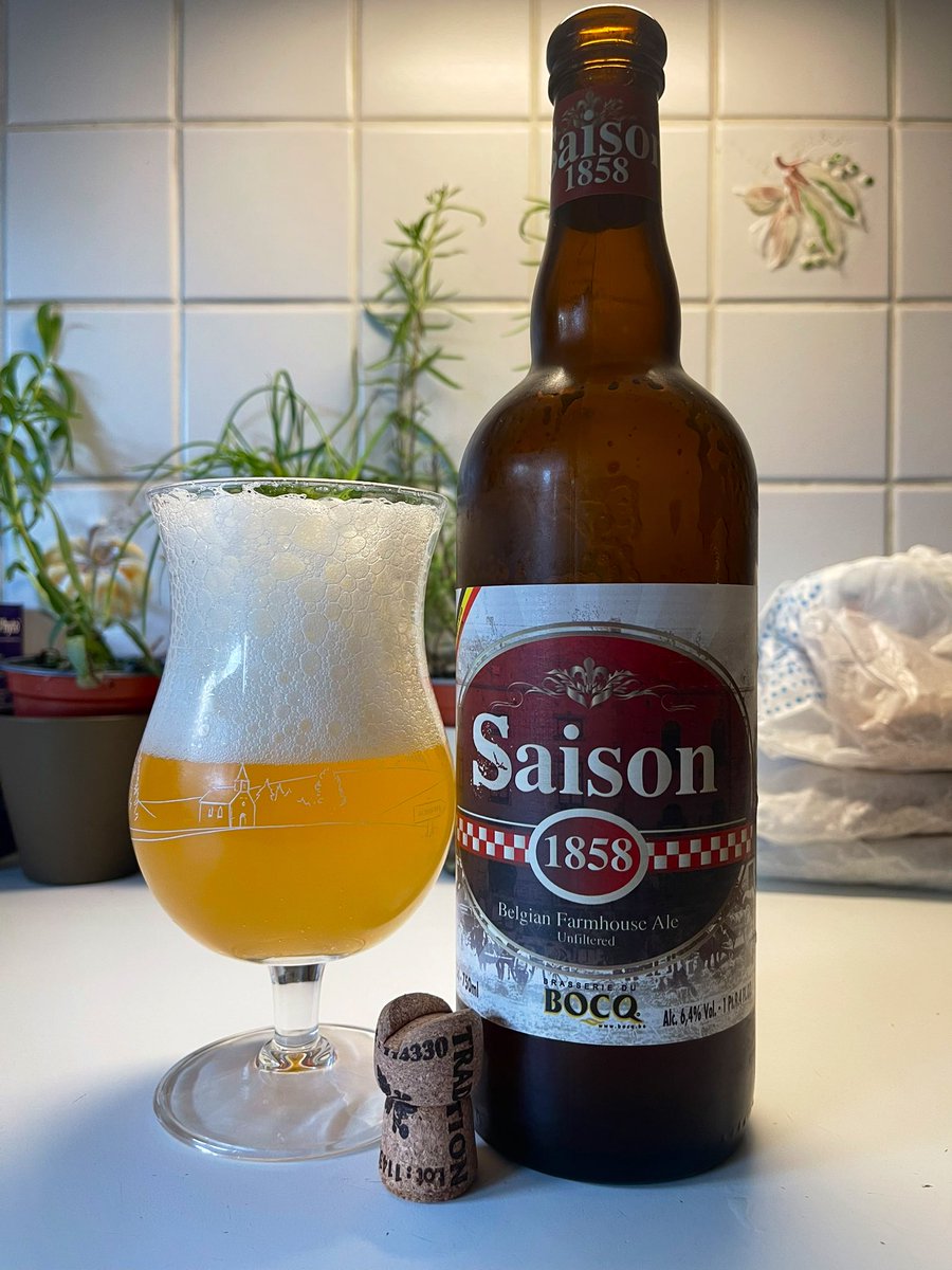 #CraftBeer #BeerLover #Beer #BeerByPhilippe In a Spar to buy peanut oil & found this! By @BrasserieduBocq, famous for Gauloise & Christmas beer. Owned by Corsendonk Saison 1858 (Farmer’s Ale) 6,4%ABV Golden Very fruity & good bitterness Wheat & barley Medium strong Long 9,25 WBA