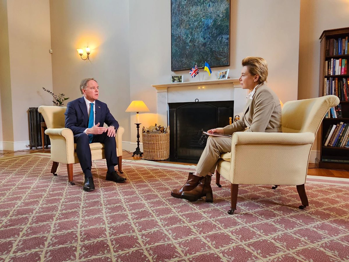 I sat down this week with Oksana Sokolova of @ICTV_Fakty to review an intensive series of 🇬🇧visits to 🇺🇦by @Jeremy_Hunt, @David_Cameron and the @RoyalFamily - including the UK’s biggest package yet of military assistance to the Armed Forces of Ukraine. youtu.be/ivN9ArUY0JE?si…