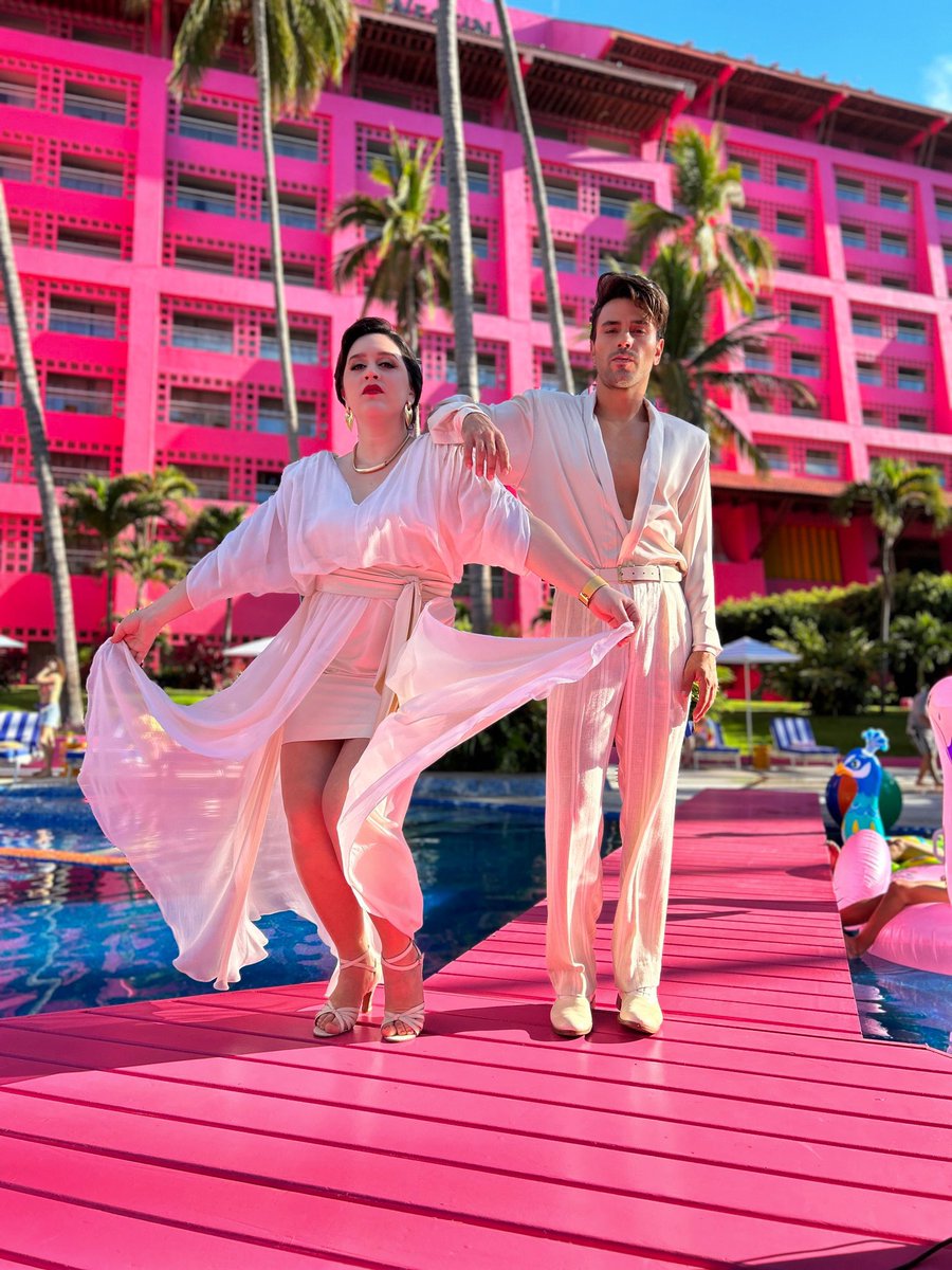 El capítulo 3 de #AcapulcoTV ya está en <a href="/AppleTV/">Apple TV</a>  <a href="/rossanadeleon/">Rossana de leon</a>