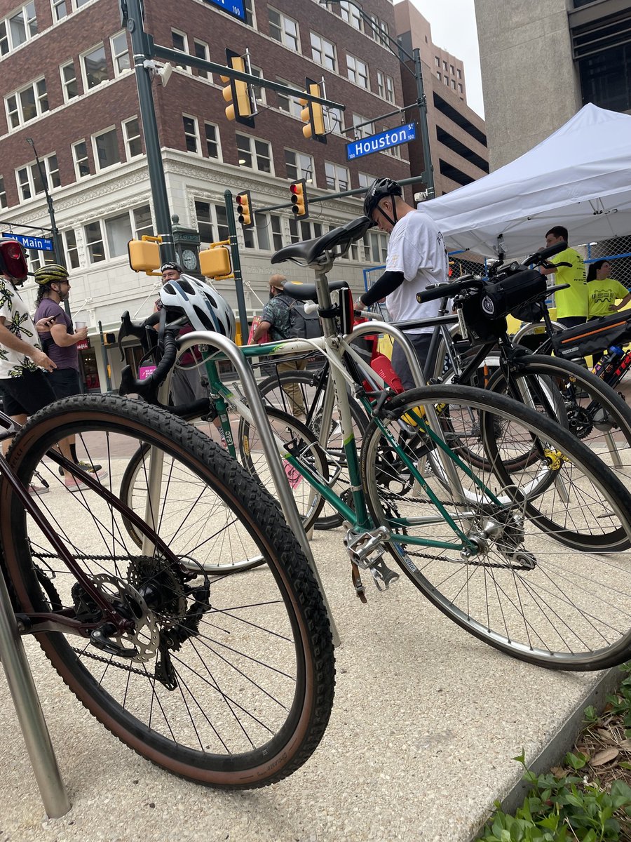 🚴‍♂️🥐 Start your day right on Bike to Work Day! May 17, swing by our Energizer Station on Houston & Main for breakfast treats and bike safety tips. Let's pedal towards a greener, healthier city together! #BikeToWorkDay #NationalBikeMonth #COSATransportation