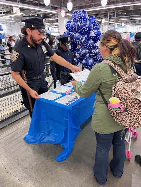 Great event today at Old Navy. They hosted their annual Child Safety event. Our Crime Prevention Officer PO Thomas was there distributing valuable information to keep our community safe. Special thanks to our Auxiliary PO's for their dedication to the 28 precinct.