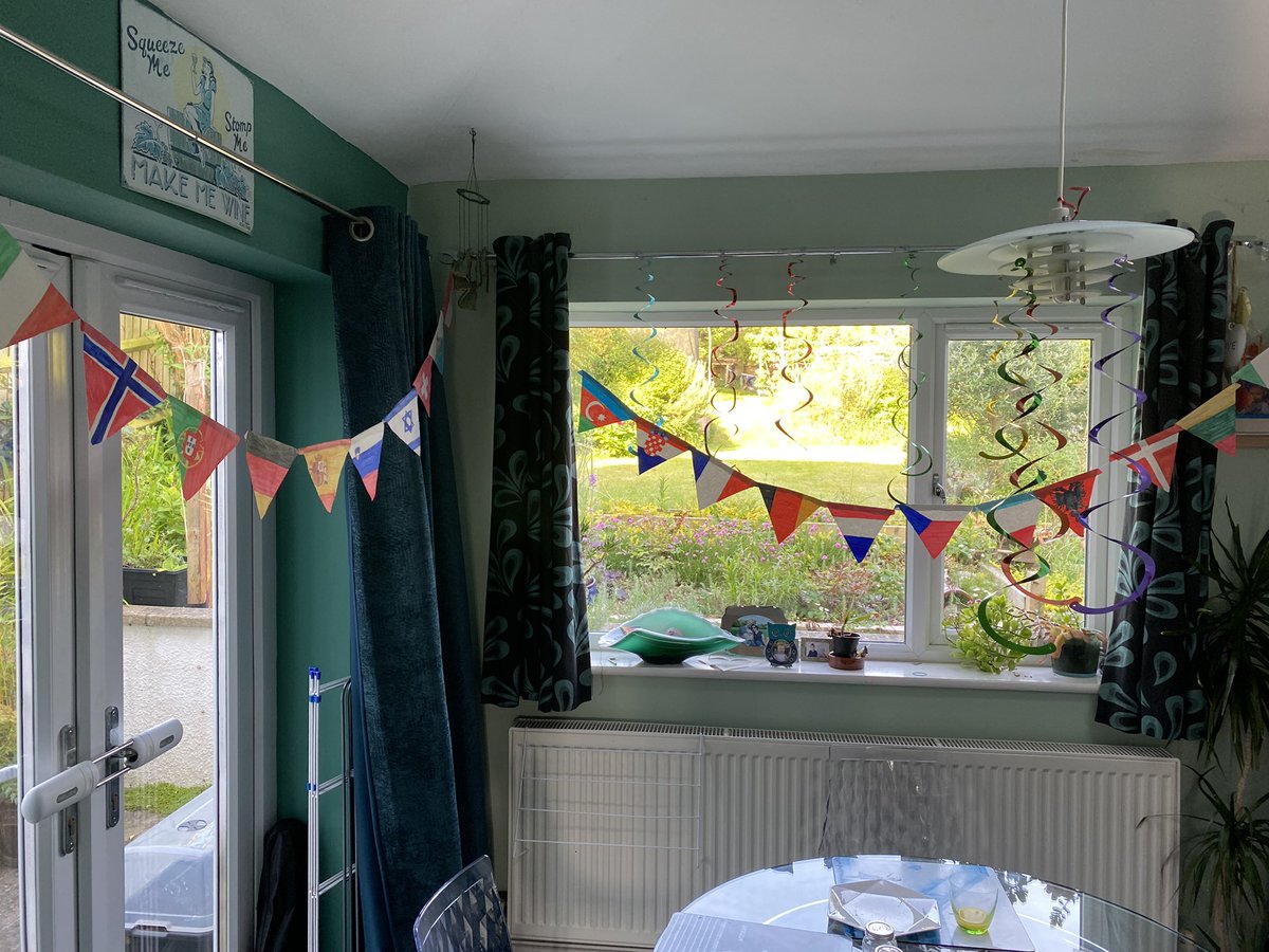 randomnoodle13's tweet image. Came home from work yesterday to discover my kids had secretly made #eurovision bunting and scorecards. They just want to hear some silly songs.