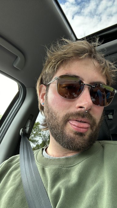 I am now a clip-on sunglasses advocate https://t.co/Rt8PdhPouO