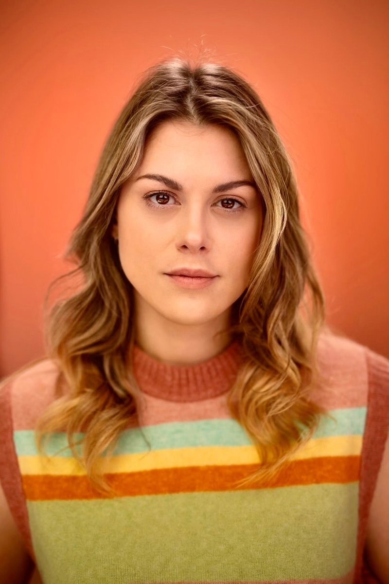 ThaLadyShaw's tweet photo. /-
“My Birthday with the Nostalgia Con fans was great(Rp) Thank You,Day two of this
. Let's go.” https://t.co/zX09hRR9m1