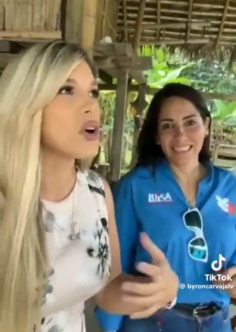 Ignacio43468415's tweet image. Dos fotos  #Similares

La una en la #Narcofiesta y la otra con la #Narcorevolucionaria.