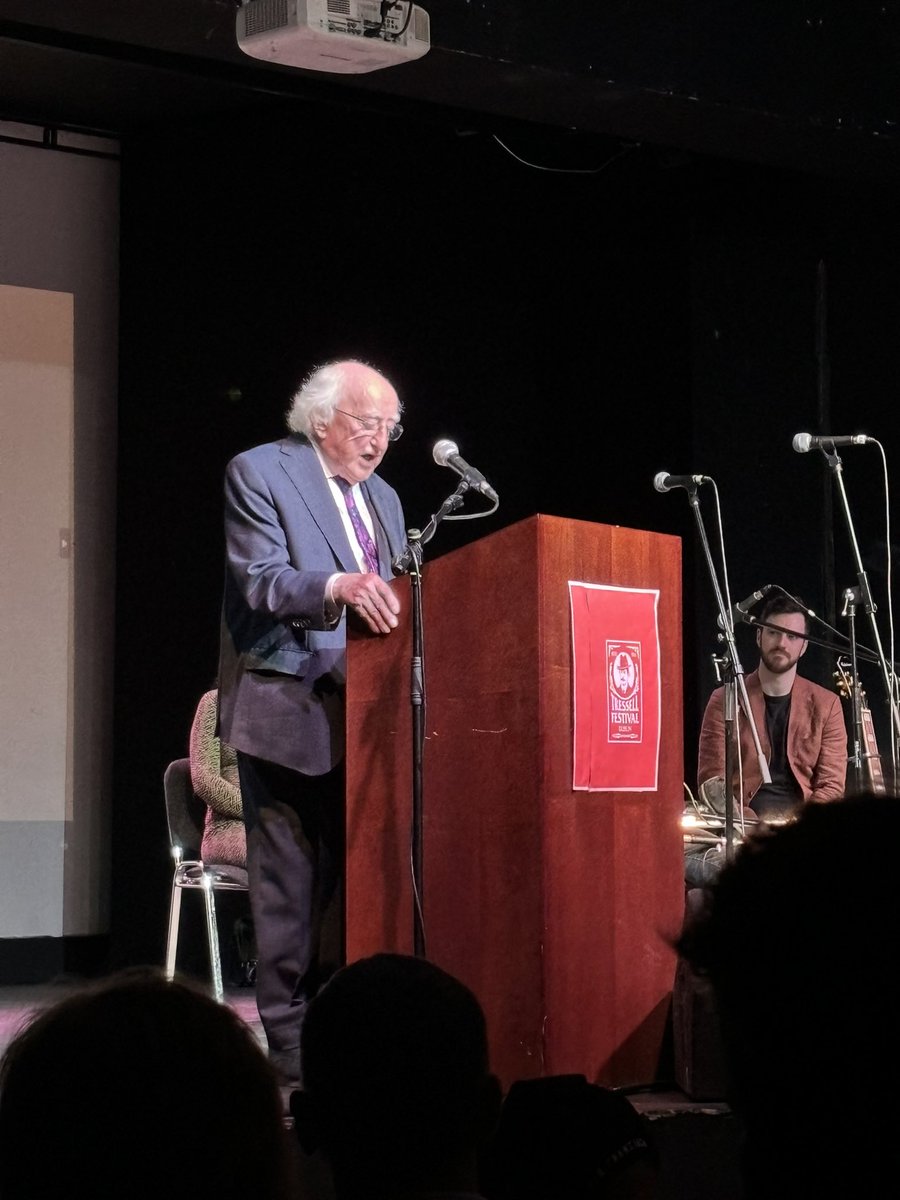 “It is outrageous that those who oppose war must fight for the space to argue for peace. The industry military complex is the most dangerous unaccountable organisation on the planet.” And on students protesting Gaza “good luck to them.” President Higgins at @TressellFest 👏