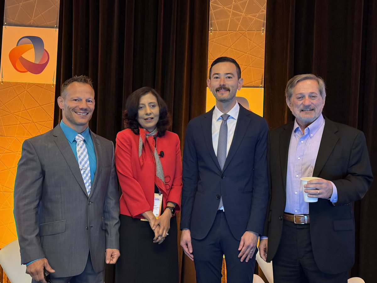 Karl Nadolsky (@drkarlnadolsky) on Twitter photo We participated in a “talk show” about the Past, Present and Future of obesity medicine at #AACE2024 which was fun and well received. Great discussion with renowned experts Tim Garvey, <a href="/monicaagar21/">Monica Agarwal MD, MEHP, FACE</a> and <a href="/JaimeAlmandoz/">Jaime Almandoz, MD MBA FTOS</a> . We participated in a “talk show” about the Past, Present and Future of obesity medicine at #AACE2024 which was fun and well received. Great discussion with renowned experts Tim Garvey, <a href="/monicaagar21/">Monica Agarwal MD, MEHP, FACE</a> and <a href="/JaimeAlmandoz/">Jaime Almandoz, MD MBA FTOS</a> .