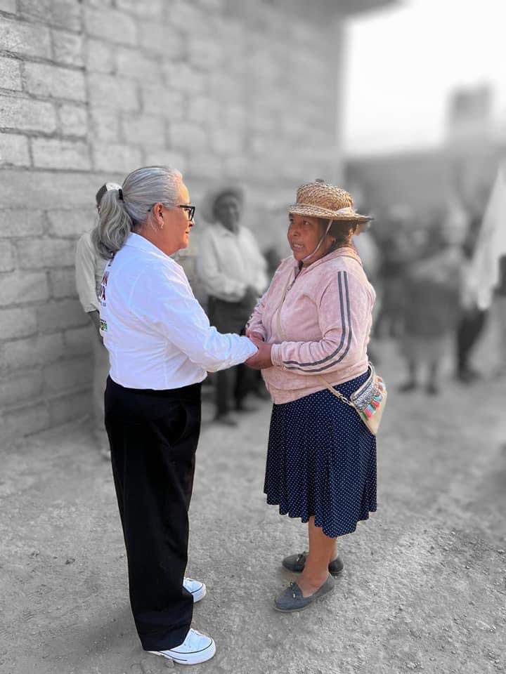 EmmaRiveraCm's tweet photo. Como cada 10 de mayo y todos los días del año, honramos a cada mamá, en el transcurso de la campaña hemos conocido a muchas de ellas de los municipios de Zitácuaro, Ocampo y Angangueo que conforman al Distrito XIII.
¡Vamos a concretar el Plan C!
¡Vamos por el segundo piso! https://t.co/3cCXc5HMYh