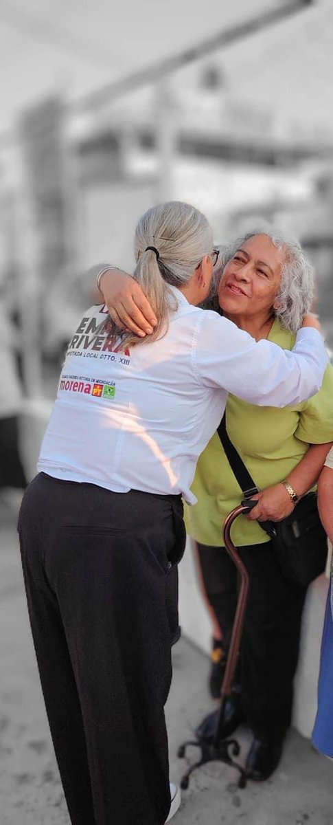 EmmaRiveraCm's tweet photo. Como cada 10 de mayo y todos los días del año, honramos a cada mamá, en el transcurso de la campaña hemos conocido a muchas de ellas de los municipios de Zitácuaro, Ocampo y Angangueo que conforman al Distrito XIII.
¡Vamos a concretar el Plan C!
¡Vamos por el segundo piso! https://t.co/3cCXc5HMYh
