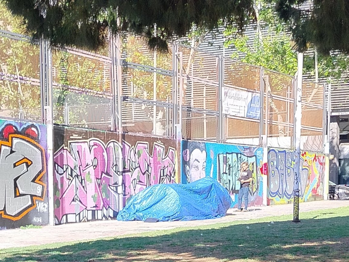 Camping Poble-sec (Carrera/Paral.lel) 🤩