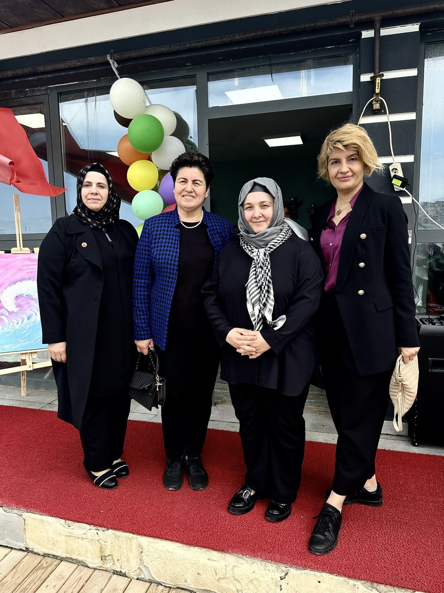 10-16 Mayıs Engelliler Haftası ile ilgili Aile ve Sosyal Hizmetler İl Müdürlüğüne Bağlı Gündüz Bakım Evi ve Rehabilitasyon Merkezi’nin düzenlemiş olduğu sergiye katılım sağladık. @aysekesir @AKKADINGM @ak_kadin_67