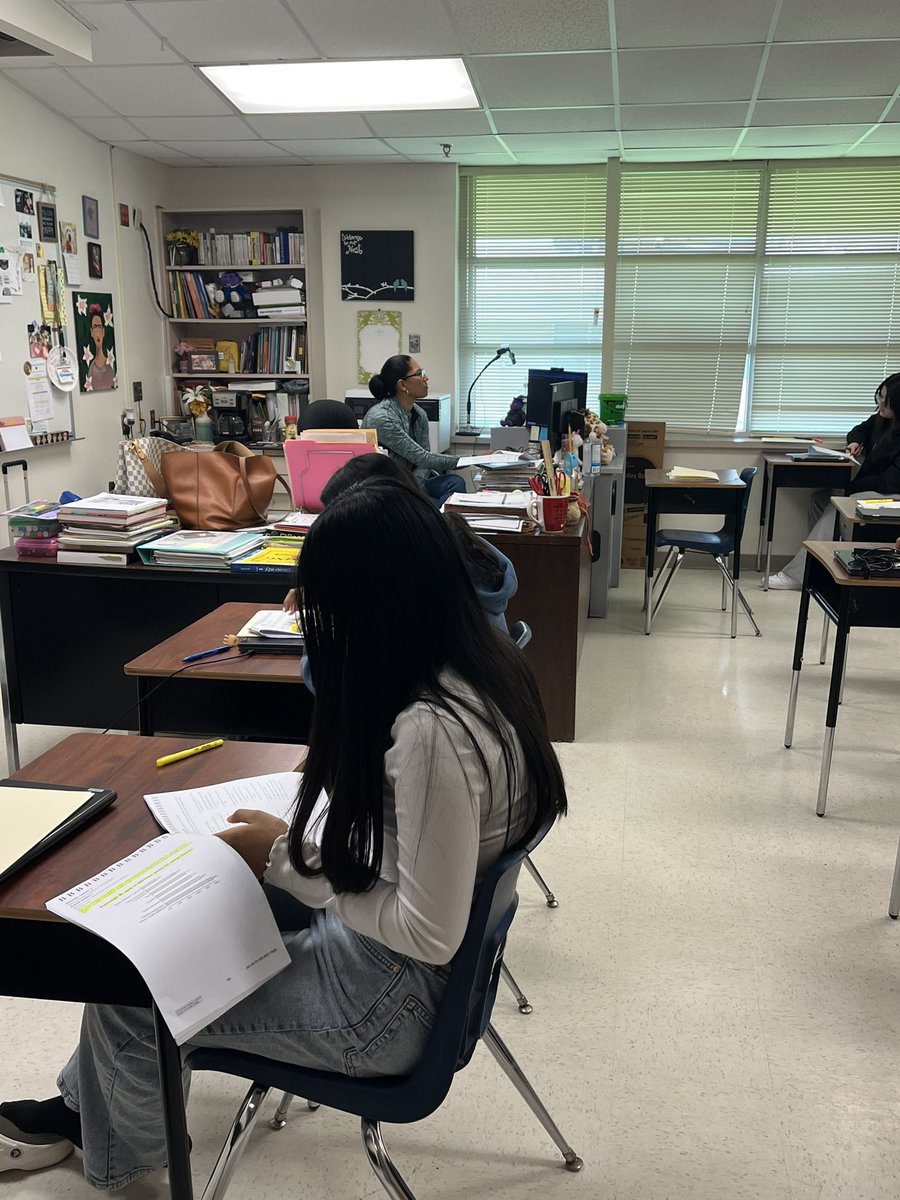 ceciliamewa's tweet image. Last boot camp for my AP Spanish Language and Culture Students @Bussey_Owlets @BusseyAVID thanks to Janet Woods @SachseHS2024 for your support #PassingTheTest