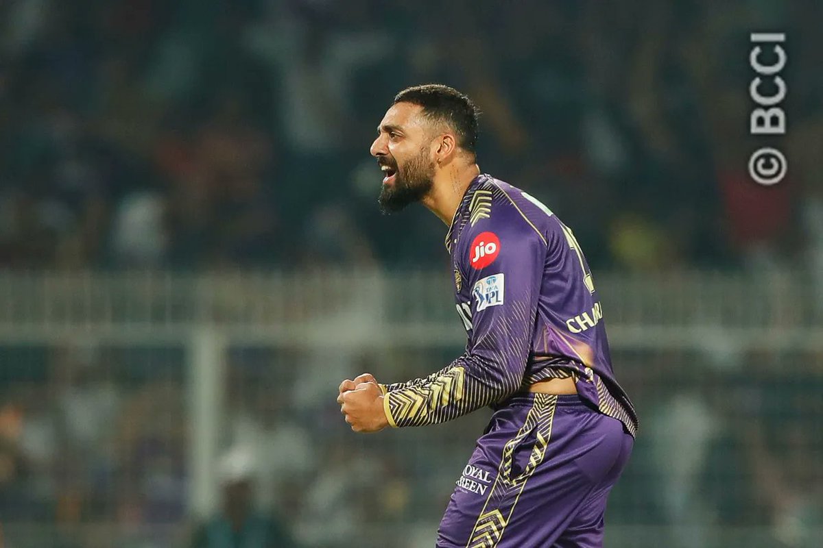 While Sunil Narine's batting exploits have been the talk of the town this season, his bowling has gone under the radar. He was on point with the ball tonight, as was @chakaravarthy29. The @KKRiders spin twins stifled the run flow during the middle overs, allowing the pacers to…