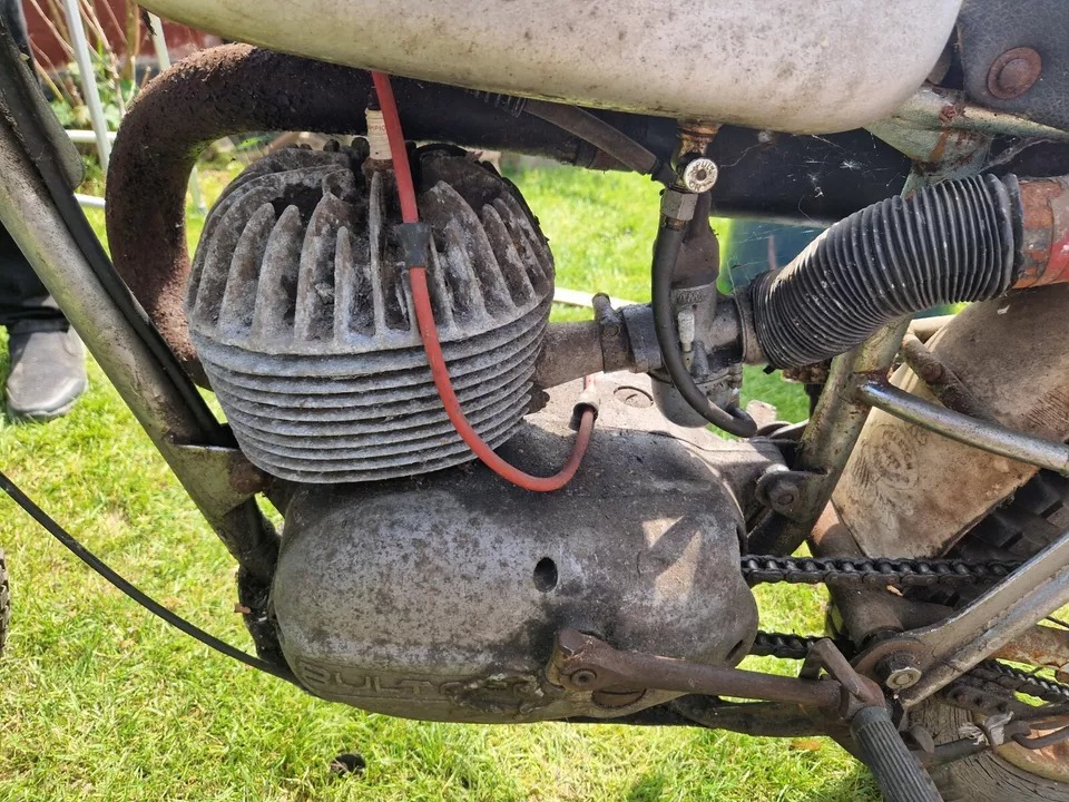 Ad: 1966 Bultaco 250 Sherpa - 'Not been started for 40 years' On eBay here -->> ow.ly/3pXf50RCspk #ClassicMotorcycles #BultacoSherpa #VintageMotorcycles #BarnFind #TwoStroke #MotoRestoration #OldBikes #VintageEnduro