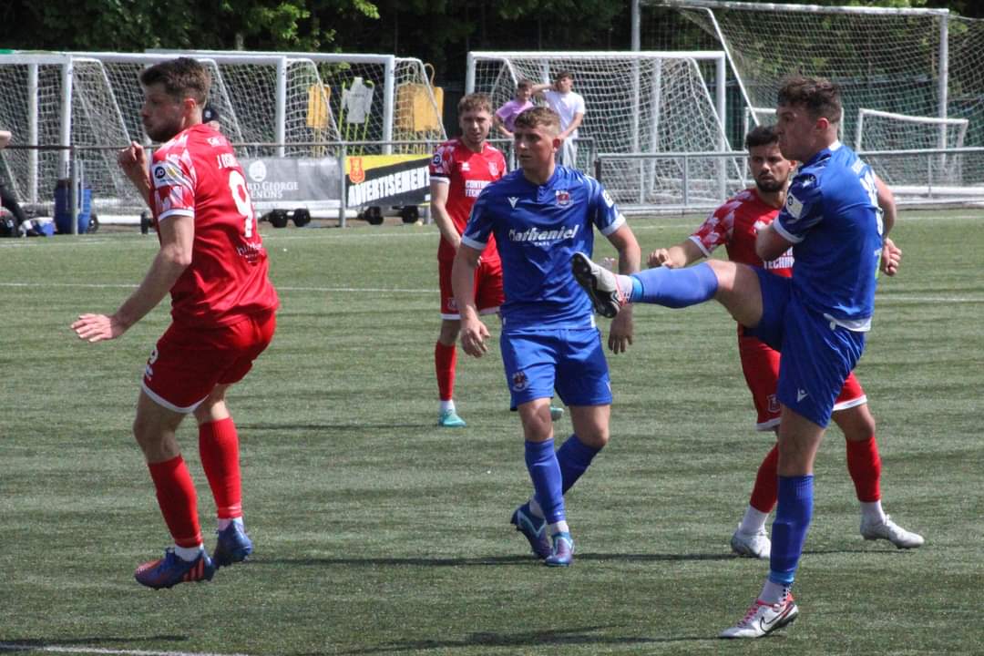 Action from @PenybontFC_ 5-0 win over @NewtownAFC in the @JDSports @CymruLeagues play-off semi-final at Latham Park. 🔗 facebook.com/share/p/EbvbPD… @CTSport @my_newtown @ShropshireStar @glamgazette @GlamorganStar @CentralWalesFA @SouthWalesFA @FAWales @AllWalesSport @CollinsWFM