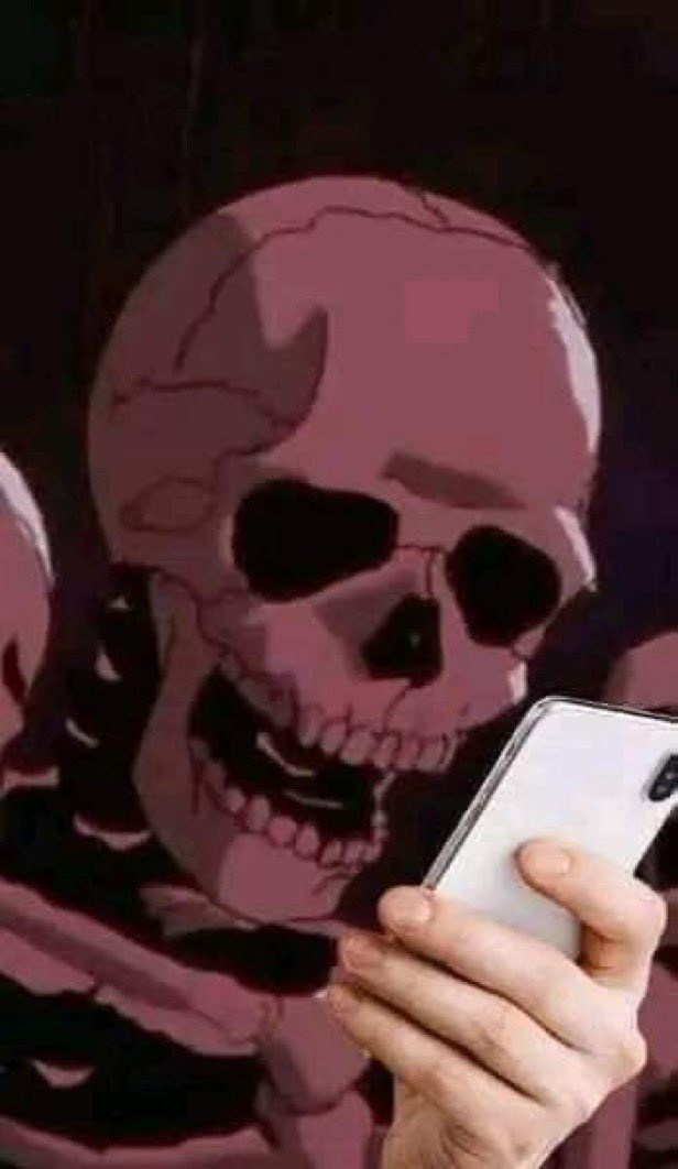 Maxcorleone667's tweet photo. En l’embrassant tu goûtes indirectement la bite se son ex https://t.co/KLTO7Z2Wl8