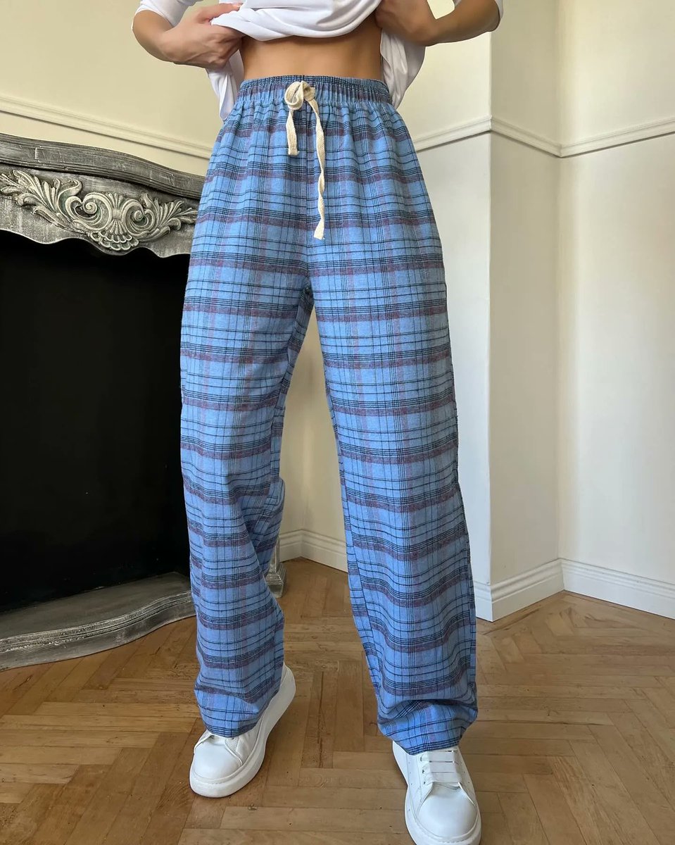 🆕️ تشكيلة جديدة | Flannel Pants.
السعر: 85 دينار
المقاسات S,M,L,XL
متوفر خدمة أدفع لي، موبي كاش، يسر باي، مصرفي باي
ومتوفر الدفع عن طريق البطاقات المصرفية المحلية 💳

العنوان/بنغازي، فنيسيا شارع عبدالصمد قبل براند اوتليت.
يوجد لدينا توصيل لجميع مدن ليبيا 🚚