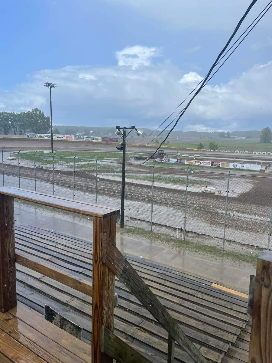 Jason Flory had the race track @wcsohio headed in the right direction and the skies have opened up again! In this day and age, it’s refreshing to see a track try so hard. However, there is just no way we can race tonight. On to tomorrow at Tri City Raceway Park.