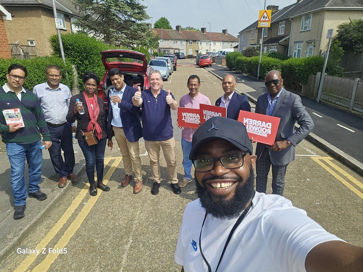 Good reception on the doorsteps this morning and a lot of support for our fantastic Parliamentary candidate for Barking <a href="/CllrDRodwell/">Cllr Darren Rodwell</a> <a href="/DarrenRodwell/">Darren Rodwell</a>