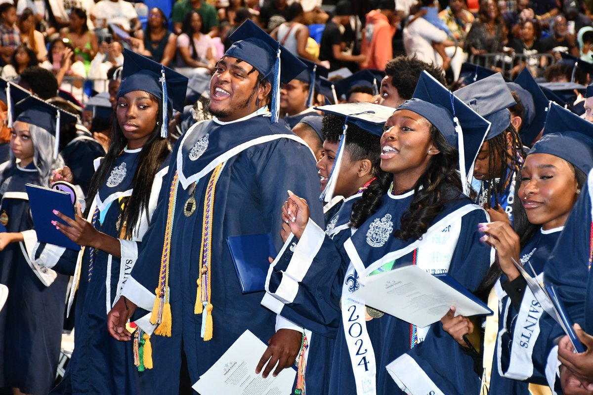 GRAD PICS! 📸 - Here are just a few pics from the Cedar Grove High School #DCSDClassof24 Graduation Ceremony this afternoon. To see our 100+ pics & full Cedar Grove #DCSDGrad2024🎓 photo album: flic.kr/s/aHBqjBpNkN #iLoveDCSD💙🧡