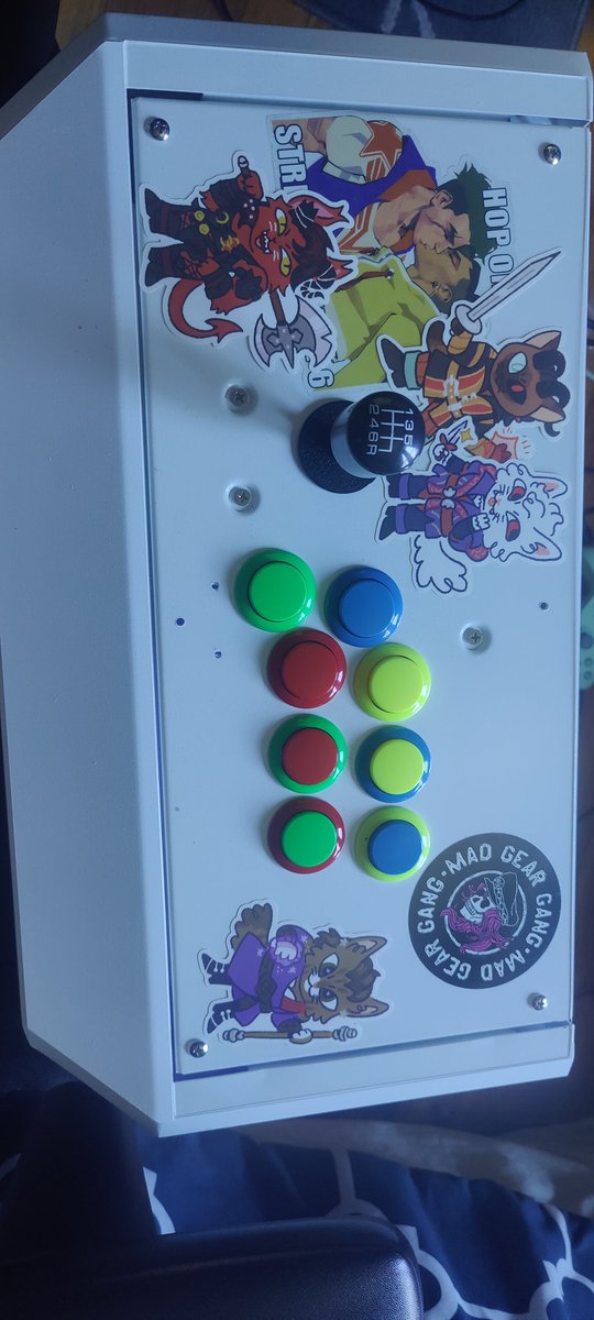 Too late for #fightstickfriday but oh well this is the first fightstick I've put together from scratch