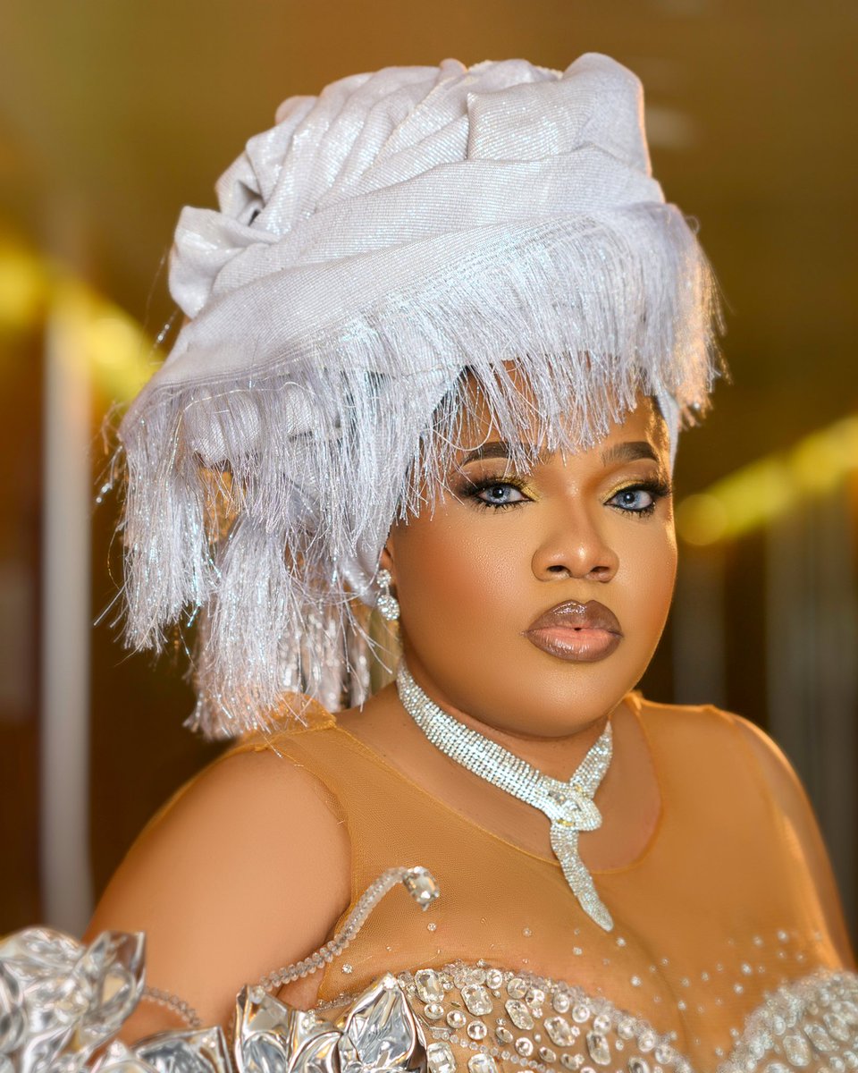 toyin_abraham1's tweet image. Face Card… Never Declines! 
Iyalode on deck. #AMVCA10