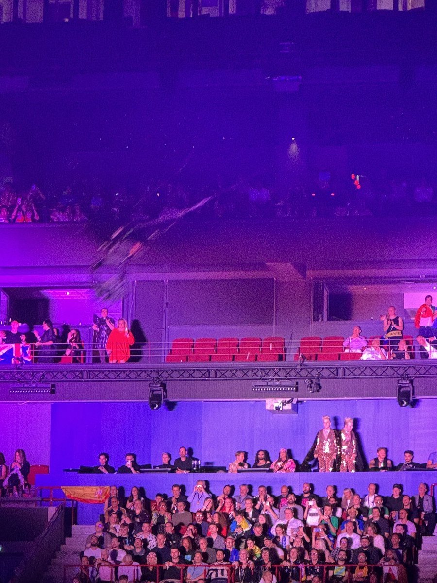 Lege plekken van de Nederlandse delegatie in de Malmö arena? #songfestival #EUROVISION