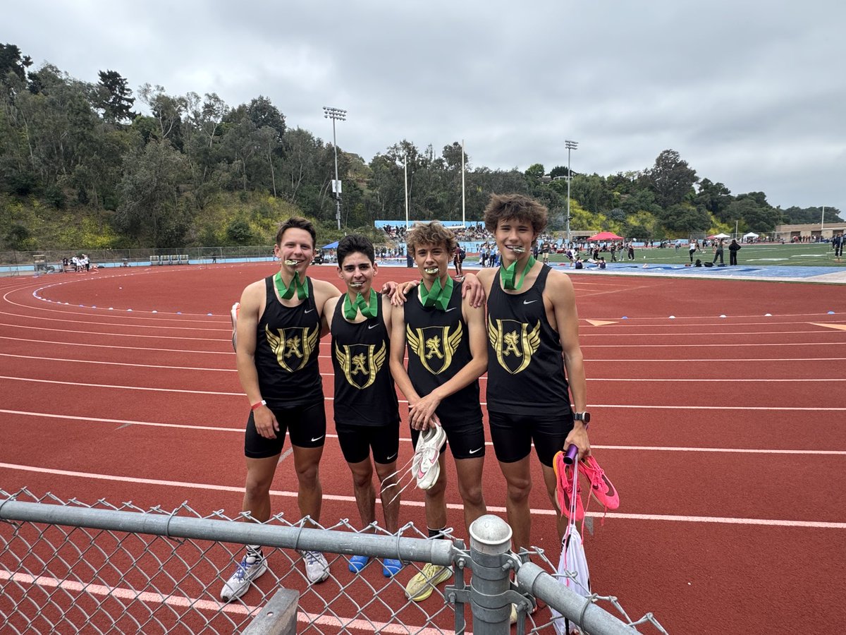 Congrats, Saints Track 4x800m relay team, who won the CIF D2 championship today and qualify for next week’s Finals. Awesome job. ⁦@Saints_ThePit⁩ ⁦@saints_info⁩