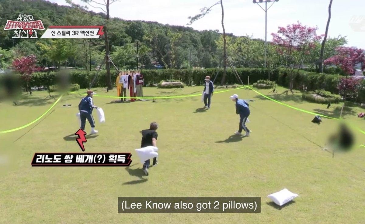 taesvy's tweet photo. PLEASE i need to see bts do this blindfolded pillow fight challenge that skz did PLS https://t.co/0hTuJIV3AQ