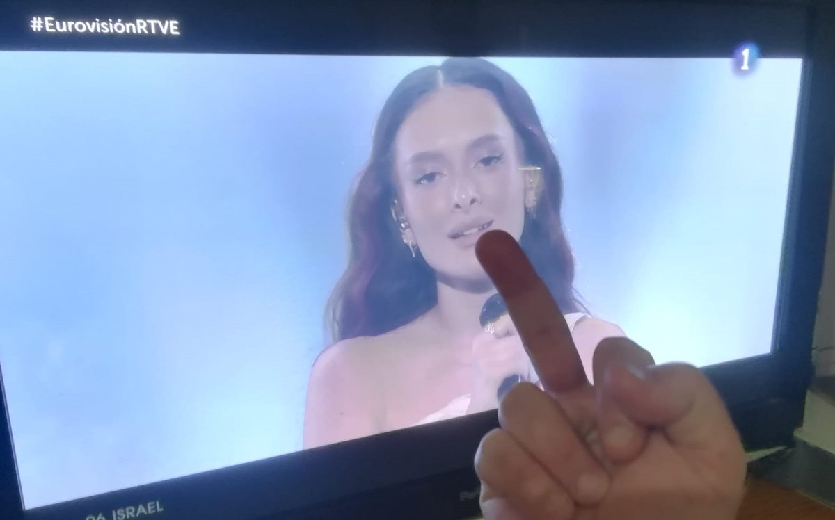 Viendo #Eurovision2024, pero de una forma crítica. #FuckIsrael #IsraeliTerrorism #IsraelisGenocidalState  #Israel 🤬🤬🤬🤬🤬🤬RT