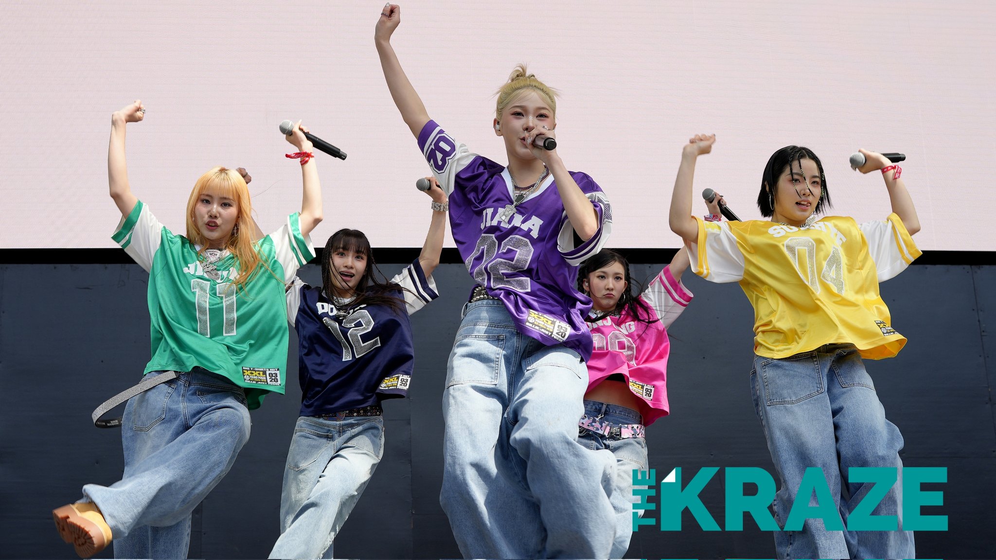 GNUoQ22XkAEaquo?format=jpg&name=large