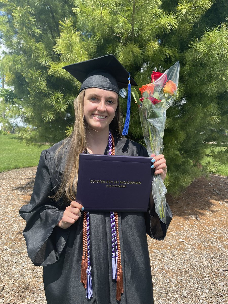 UWWWomensHoops's tweet photo. Huge congratulations to our 3 seniors who graduated today along with our Graduate Assistant Jenna!

We are so proud of you and can’t wait to see you do big things! 💜 

#PoweredByTradition || #d3hoops https://t.co/W8Biev2uAJ