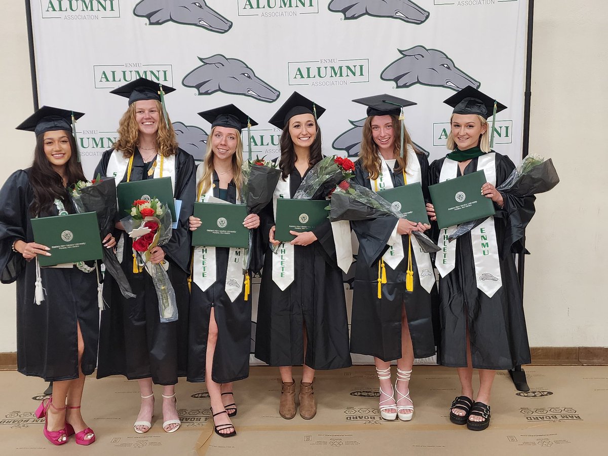 🎊📢 ALUMNI 📢🎊

HUGE CONGRATS to Nina,Sam,Haley,Bri,Emma, and Kinsie, who walked the walk today!🎉👩‍🎓

We're very proud of you and are excited to see what your future holds!🎉🎓

#ENMUAlumni
#ENMUWSOC⚽️