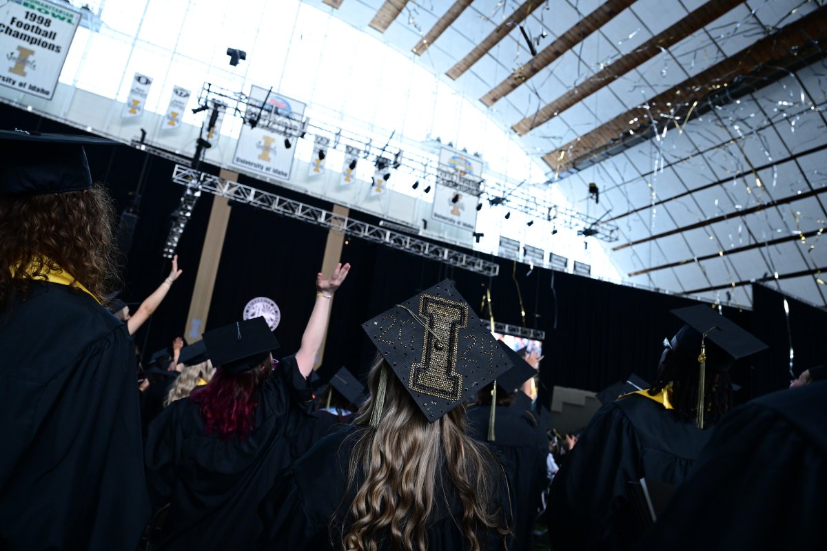 uidaho's tweet photo. Walked into the Kibbe as a student, walked out as a #vandalgrad. https://t.co/3ikhWRHz1h