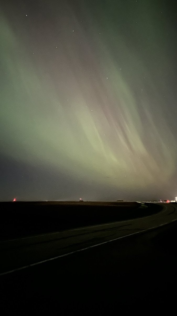 SyedaMinaMD's tweet image. moving to Rochester, MN even more worth it now #Auroraborealis #bucketlist
