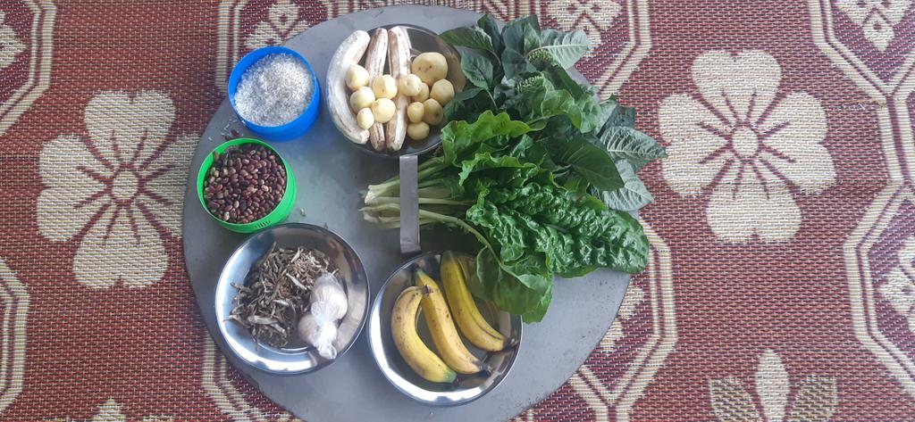 @KamaraDaniel3 @abaasab13 @ayebazibweagath @ariyodavies4 @EngEddie_Ug @rkalyes1 @luckybinharbz @ainbyoo @emussu_ @jedidiahgrem @Twejaka @wbulime @NutritionistsRw @CIzukobizaba @orukaivan7 I try to teach my clients how they can prepare a balanced diet  by using local foods