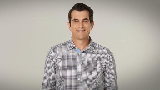 Is Phil Dunphy currently representing Spain in Eurovision? I can’t not see it 😭😂
