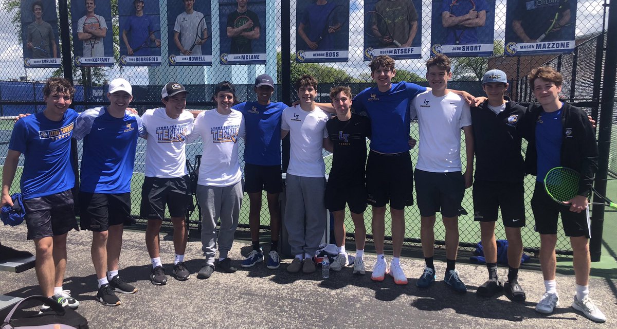Congratulations to LT tennis who finished in 2nd place at the WSC silver tournament. Great work gentlemen and good luck next week at your IHSA Sectional!