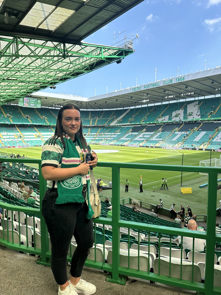 CATHYSCULLiON's tweet photo. First time at Parkhead and what a day it was ☘️💚

@CelticFC https://t.co/a779dxgYFB